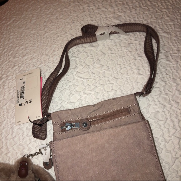 Kipling NWELDORADO Dusty Taupe Nylon Crossbody With Monkey Key Chain NWT - Picture 10 of 16